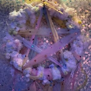 $9.99 SHIPPING STAR DREAM CATCHER ⭐️